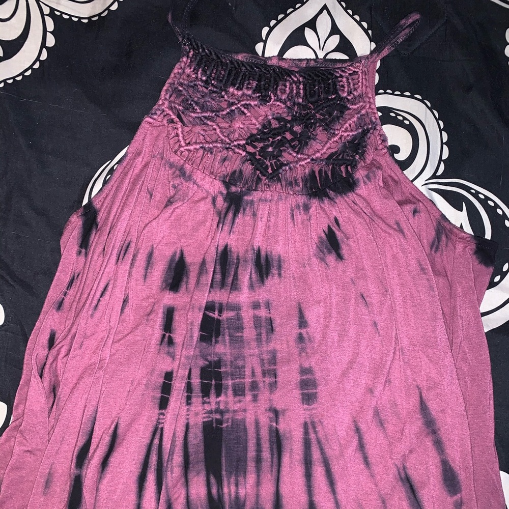 cute american eagle tank top with open back